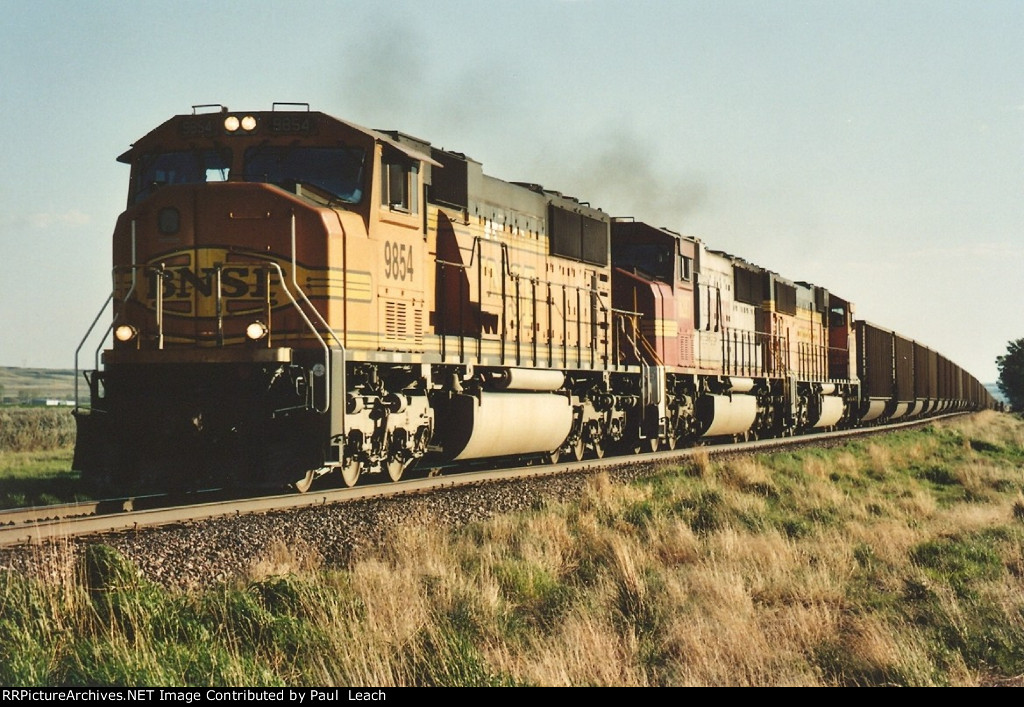 Coal loads cruise east